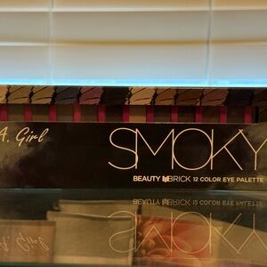 L.A. Colors Smoky Eyeshadow Palette